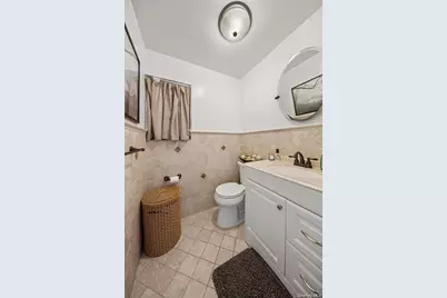 19 W 13th Road, Far Rockaway, NY 11693 - Photo 11