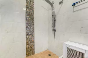 15 Broadway, Great Neck, NY 11021 - Photo 15