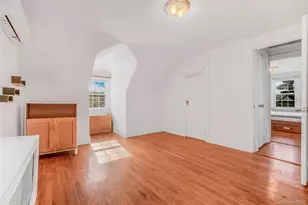 15 Broadway, Great Neck, NY 11021 - Photo 17
