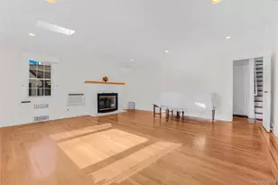 15 Broadway, Great Neck, NY 11021 - Photo 5