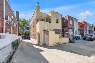 54-55 65th Pl, Maspeth, NY 11378 - Photo 15