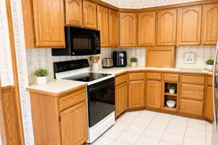 5 Forest Ln, Coram, NY 11727 - Photo 3