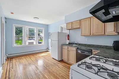 492 Liberty Street, Newburgh, NY 12550 - Photo 25