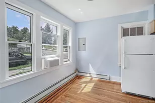 492 Liberty St, Newburgh, NY 12550 - Photo 27