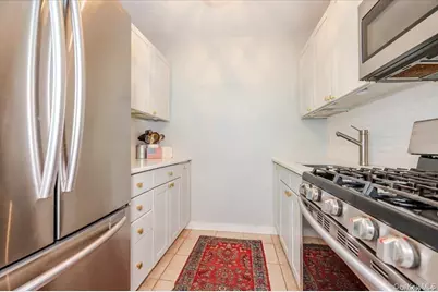 1 E Broadway #6Q, Long Beach, NY 11561 - Photo 5