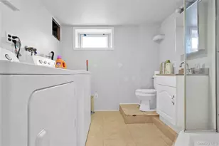 35 Mayfair Ave, West Hempstead, NY 11552 - Photo 11