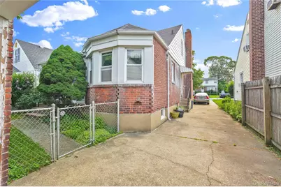 35 Mayfair Avenue, West Hempstead, NY 11552 - Photo 17