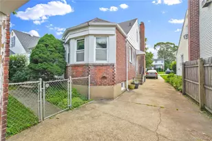 35 Mayfair Ave, West Hempstead, NY 11552 - Photo 17