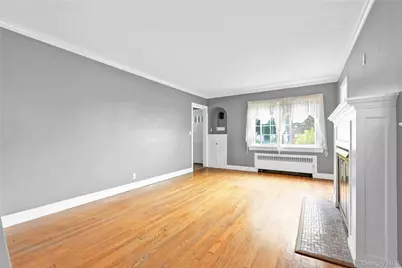 35 Mayfair Avenue, West Hempstead, NY 11552 - Photo 5