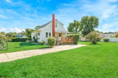 214 Root Avenue, Central Islip, NY 11722 - Photo 3