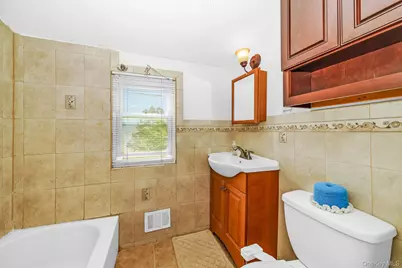 214 Root Avenue, Central Islip, NY 11722 - Photo 19