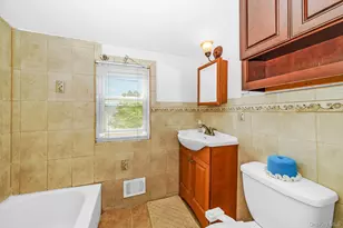 214 Root Ave, Central Islip, NY 11722 - Photo 19