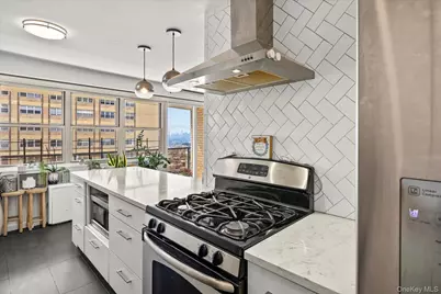 102-30 66th Road #25F, Forest Hills, NY 11375 - Photo 5