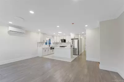146-18 Laburnum Avenue, Flushing, NY 11355 - Photo 5