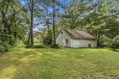 1091 Westminster Avenue, Dix Hills, NY 11746 - Photo 35