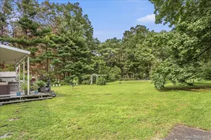 1091 Westminster Ave, Dix Hills, NY 11746 - Photo 33
