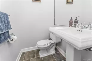 1091 Westminster Ave, Dix Hills, NY 11746 - Photo 19