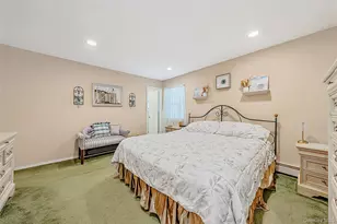 32 Rutland Rd, Mastic, NY 11950 - Photo 15