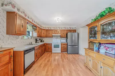 32 Rutland Road, Mastic, NY 11950 - Photo 13