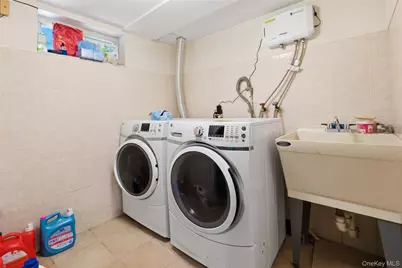 15509 Cross Island Parkway, Whitestone, NY 11357 - Photo 15