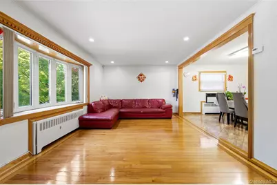 15509 Cross Island Parkway, Whitestone, NY 11357 - Photo 3