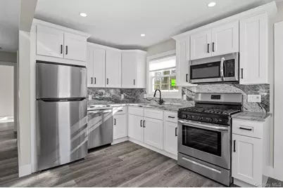 25 Lorraine #1, Northport, NY 11768 - Photo 5