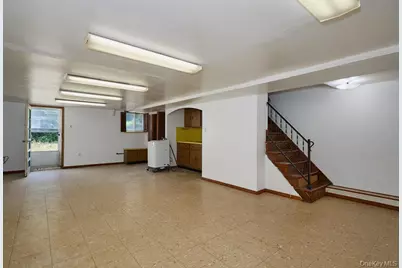268 Throggs Neck Boulevard, Bronx, NY 10465 - Photo 41