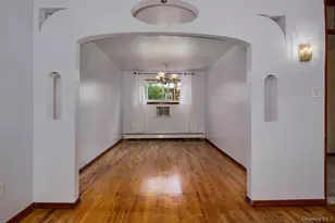 268 Throggs Neck Blvd, Bronx, NY 10465 - Photo 25