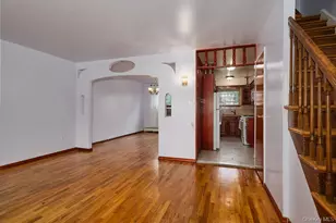 268 Throggs Neck Blvd, Bronx, NY 10465 - Photo 19