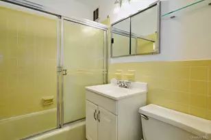 268 Throggs Neck Blvd, Bronx, NY 10465 - Photo 13