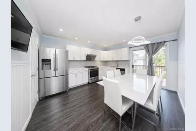 493 Medina Street, New York, NY 10306 - Photo 13