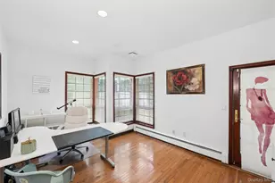 1 Engineers Rd, Roslyn, NY 11576 - Photo 15