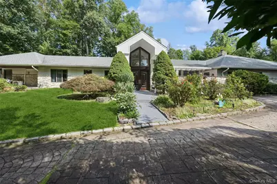 1 Engineers Road, Roslyn, NY 11576 - Photo 1