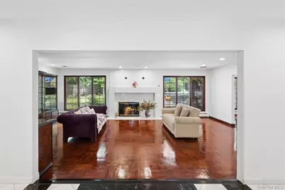 1 Engineers Road, Roslyn, NY 11576 - Photo 5