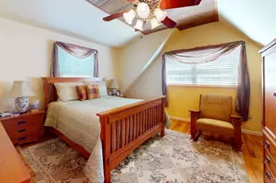18 W Gaylore Dr, Amityville, NY 11701 - Photo 13
