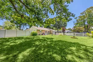 1023 Udall Rd, Bay Shore, NY 11706 - Photo 7