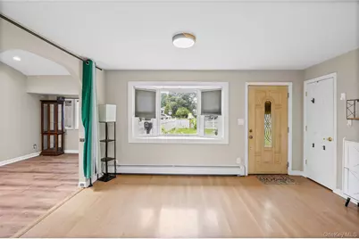 1023 Udall Road, Bay Shore, NY 11706 - Photo 17