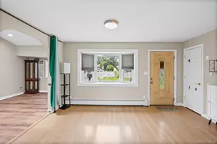 1023 Udall Rd, Bay Shore, NY 11706 - Photo 17