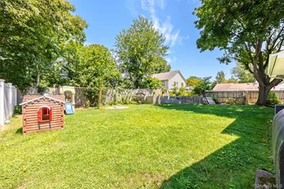 1023 Udall Road, Bay Shore, NY 11706 - Photo 35