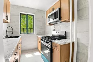 2049 McGraw Ave, Bronx, NY 10462 - Photo 17