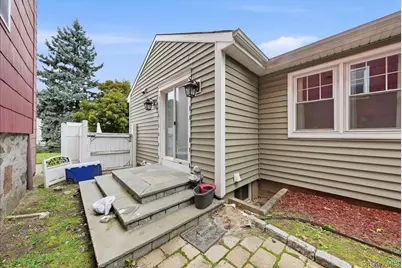 25 Coolidge Avenue, Yonkers, NY 10701 - Photo 33
