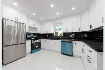 11640 141st Street, Jamaica, NY 11436 - Photo 5