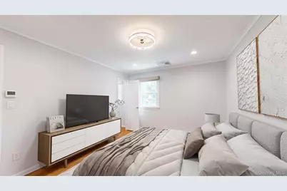 38 Harney Road, Scarsdale, NY 10583 - Photo 9