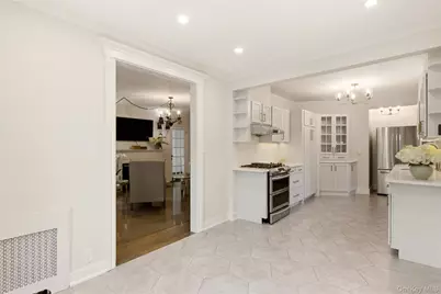 32 Franklin Avenue, Sea Cliff, NY 11579 - Photo 11