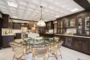 27 Amber Ln, Oyster Bay, NY 11771 - Photo 17