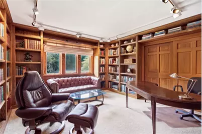 27 Amber Lane, Oyster Bay, NY 11771 - Photo 31