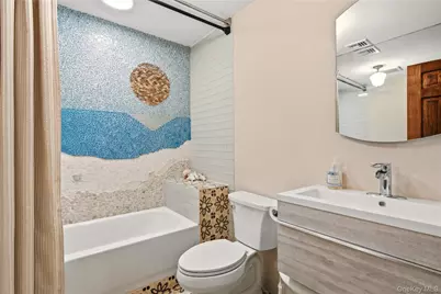 27 Amber Lane, Oyster Bay, NY 11771 - Photo 33