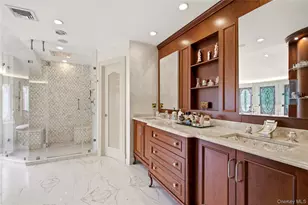 27 Amber Ln, Oyster Bay, NY 11771 - Photo 25