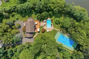 27 Amber Ln, Oyster Bay, NY 11771 - Photo 47