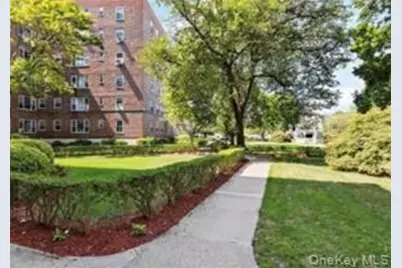 220 Pelham Road #5E, New Rochelle, NY 10805 - Photo 27